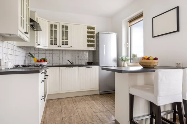 Modern kitchen with painting on the wall — Stock Photo, Image