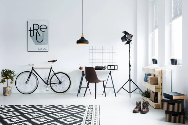 Apartamento estúdio minimalista — Fotografia de Stock