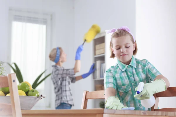 Well educated, helpful daughter — Stock Photo, Image