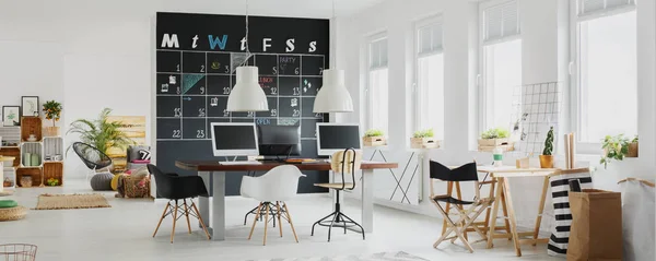 현대 사무실 칠판 — 스톡 사진