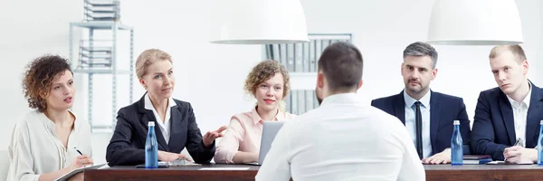 Homem Candidatando-se a um Emprego — Fotografia de Stock