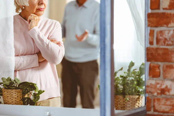 Man en vrouw ruziënd — Stockfoto