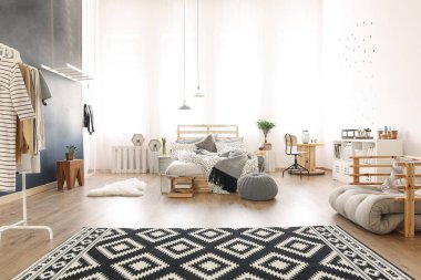 Siyah ve beyaz daire