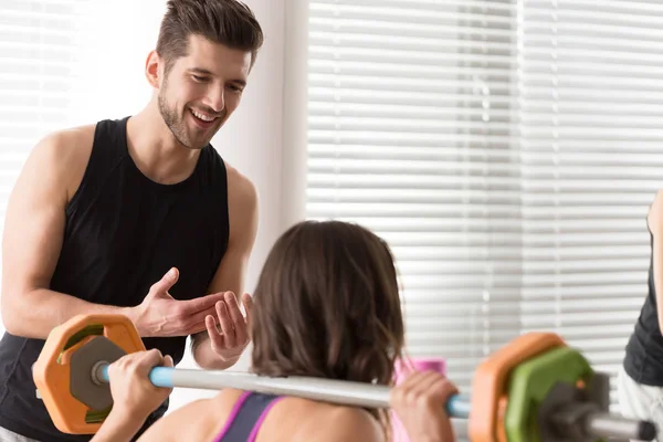 Trainer motivating his client — Stock Photo, Image