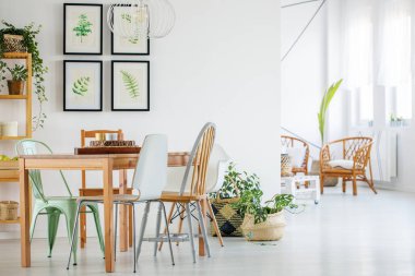 Masa ve sandalyeler modern iç