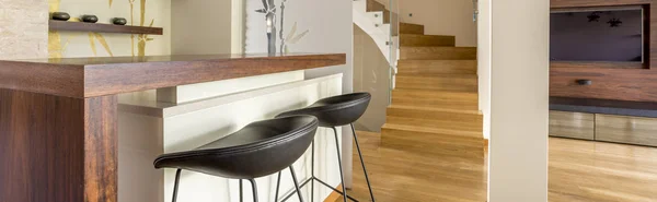 Living room with bar stools — Stock Photo, Image