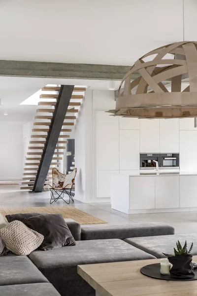 Wohnzimmer mit Küchenanbau — Stockfoto