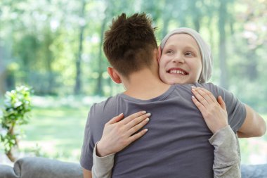 Kadının peşinden başarılı terapi