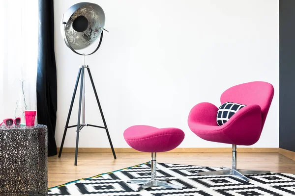 Růžový křesla a stoličky — Stock fotografie