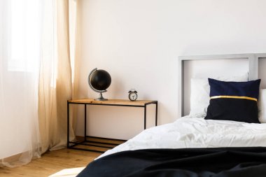 Modern tasarımlı yatak başı