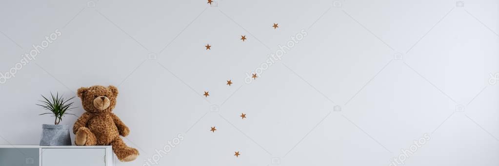 Stars stickers in baby's room