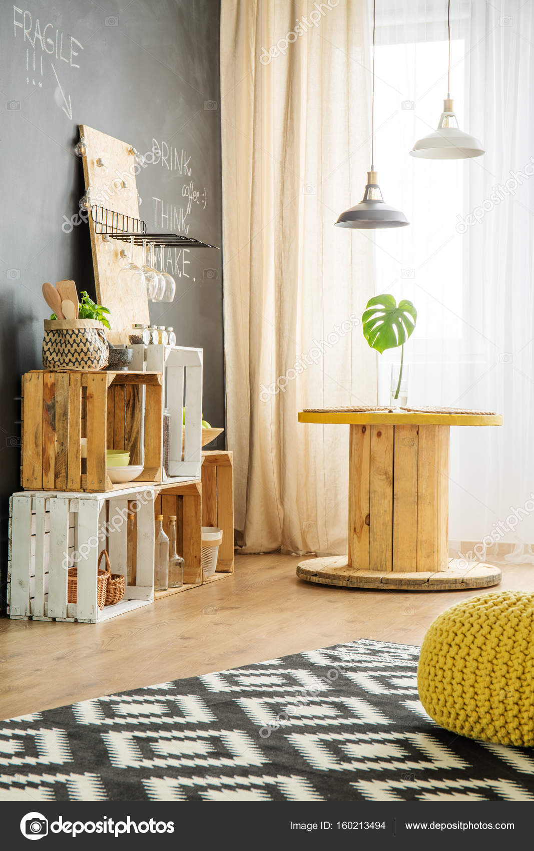 Diy 가구와 함께 현대적인 인테리어 — 스톡 사진 © photographee.eu #160213494