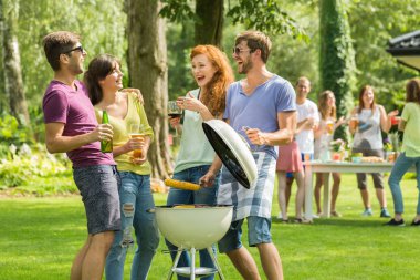 Birlikte Barbekü yapma
