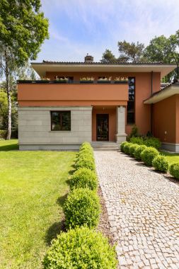 Modern ev dış Bahçe ile