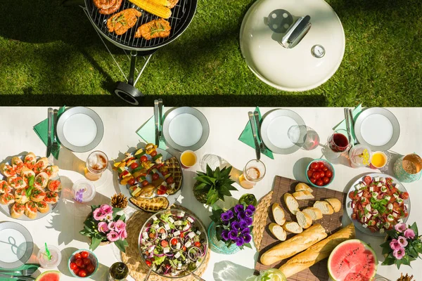 Tasty barbecue food — Stock Photo, Image