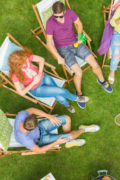 Sommarfest med vänner — Stockfoto