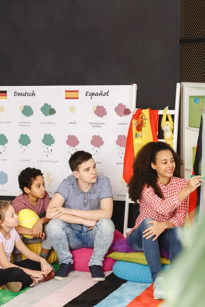 Clases en el centro de idiomas — Foto de Stock