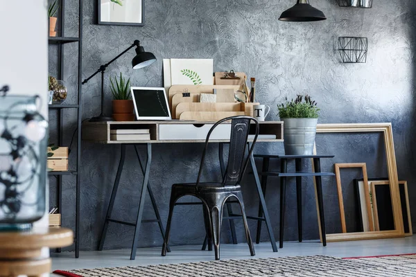 Estudio del espacio de trabajo en sala hipster — Foto de Stock