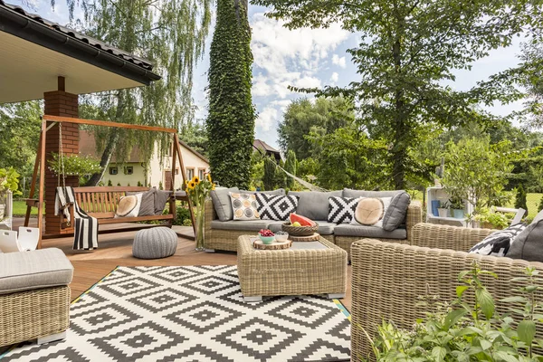 Perfekter Ort für Gartenparty — Stockfoto