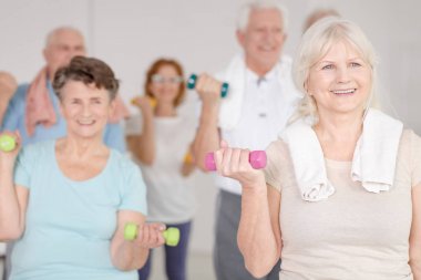 dumbell ile çalışma dışarı