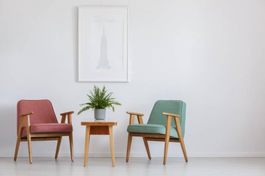 Poster tablosunun üst kısmındaki