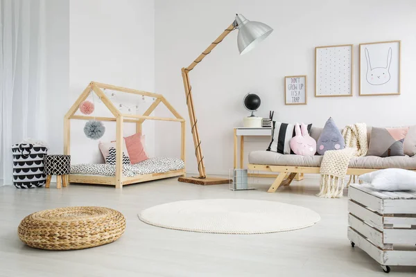 Daire içinde çocuğun yatak odası