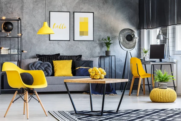 Apartment with pop of yellow — Stock Photo, Image