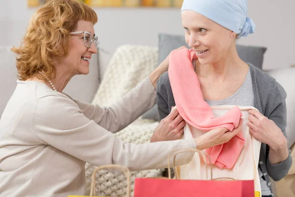 Alışverişten sonra kadın