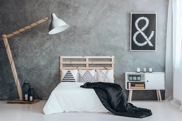 Kral yatak yatak odasında