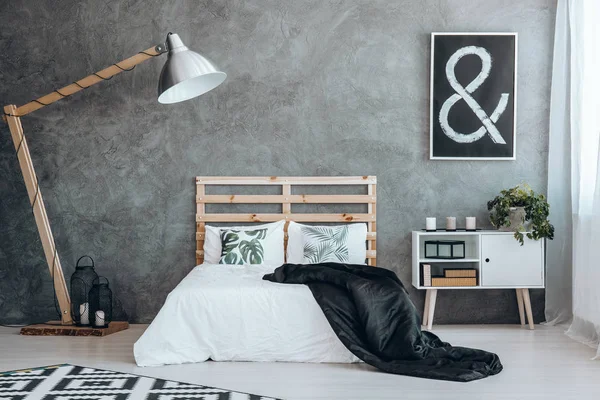 Beyaz işareti ile siyah resim