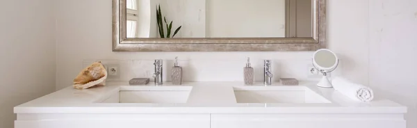 Bathroom space for two — Stock Photo, Image