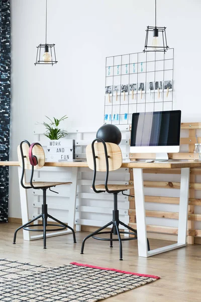 Yaratıcı stüdyo ofis fotoğrafları