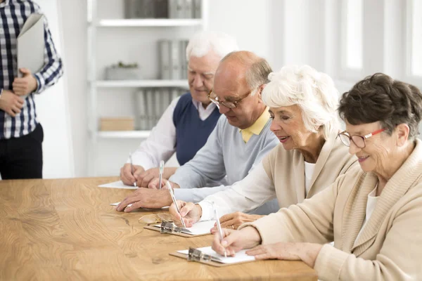 Grup görevleri çözme