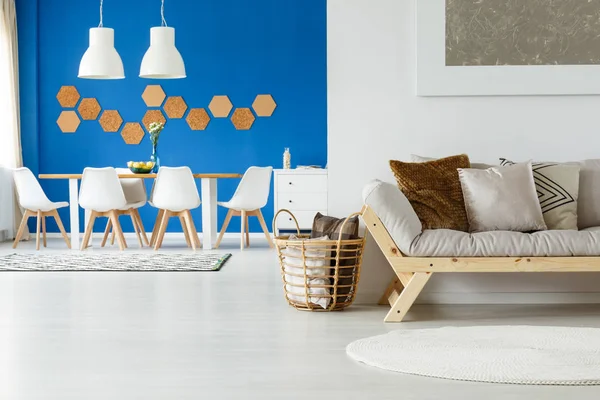 Ahşap doğal açık çatı iç