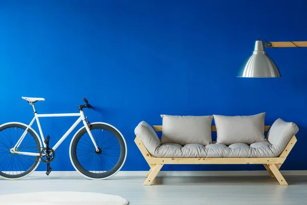 Bike in scnadinavian style interior — Stock Photo, Image