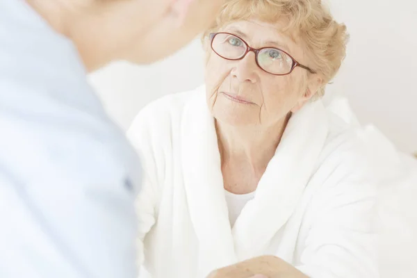 Sad elderly woman — Stock Photo, Image