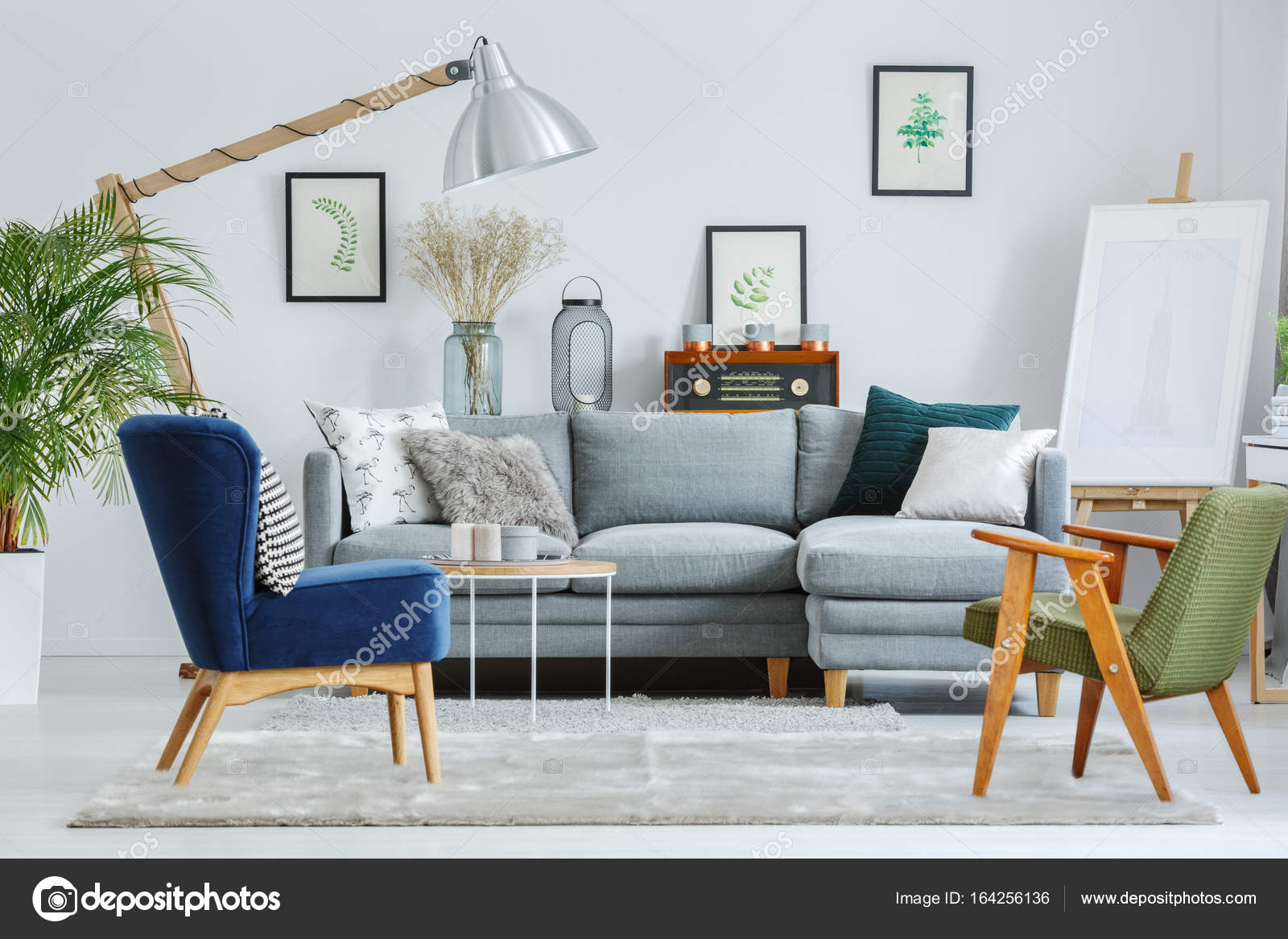 Living Room With Radio And Tv