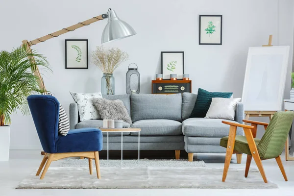 Living room with vintage radio — Stock Photo, Image