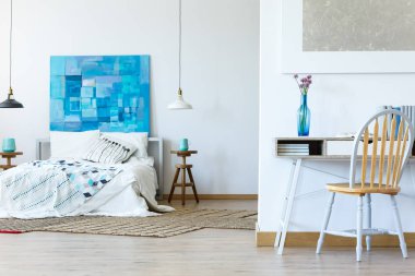 Ofis alanı ve soyut resim
