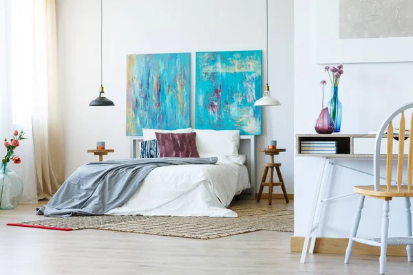 Kral Yatak, çiçek ve Resim Sergisi