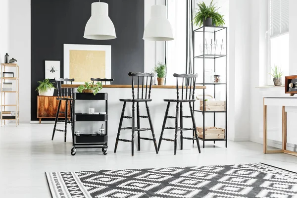 Rustik mutfak bar tabureleri