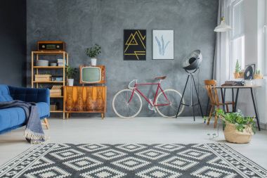 İle geometrik desen halı