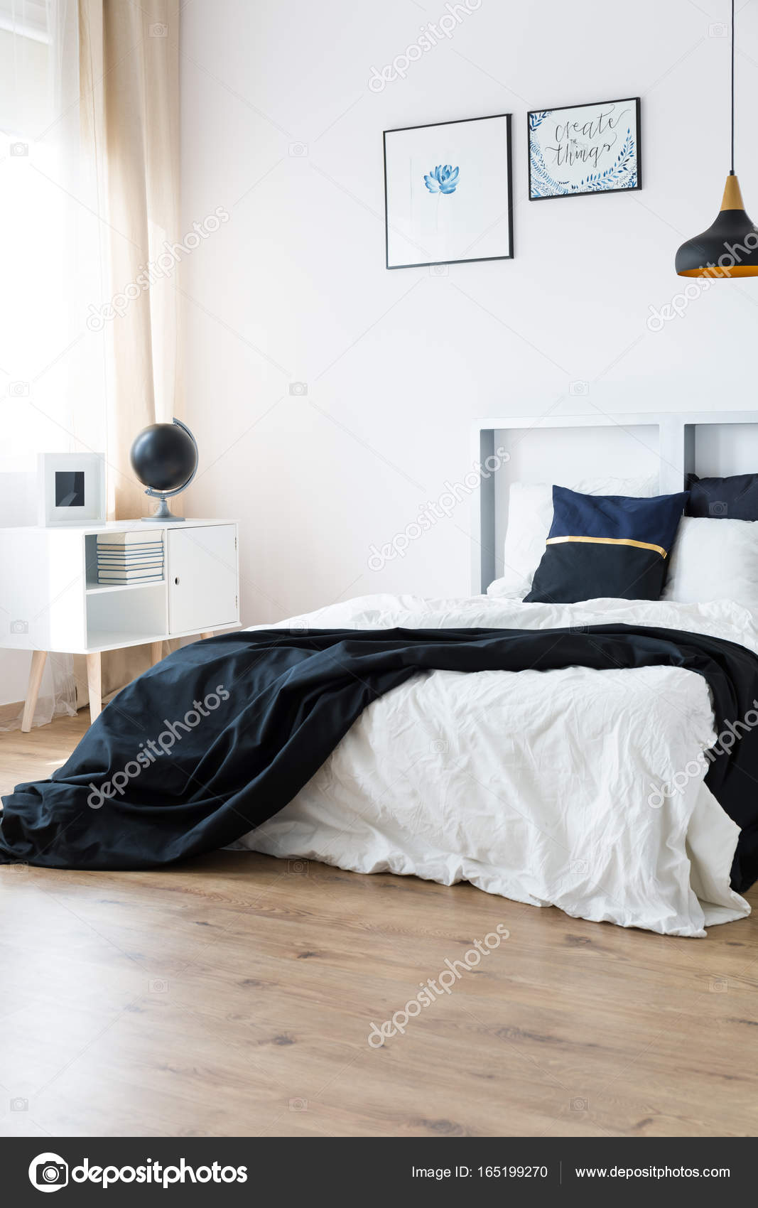 Harmonische minimal Schlafzimmer — Stockfoto © photographee.eu ... Harmonische minimal Schlafzimmer — Stockfoto © photographee.eu ...