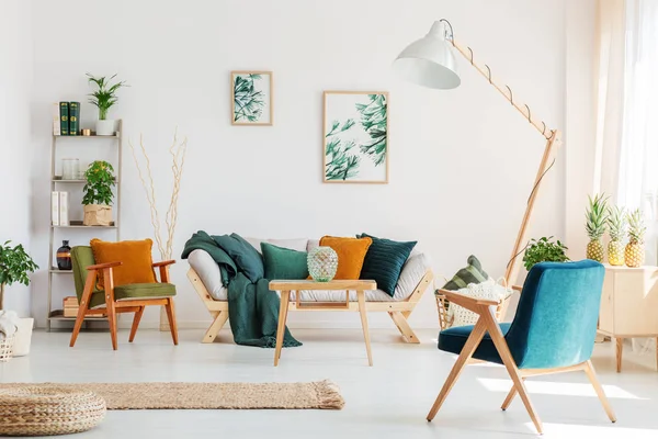 Living room with blue chair — Stock Photo, Image