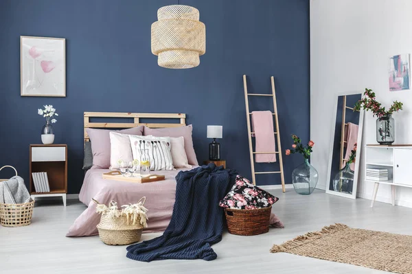 Katta üç örgülü sepet