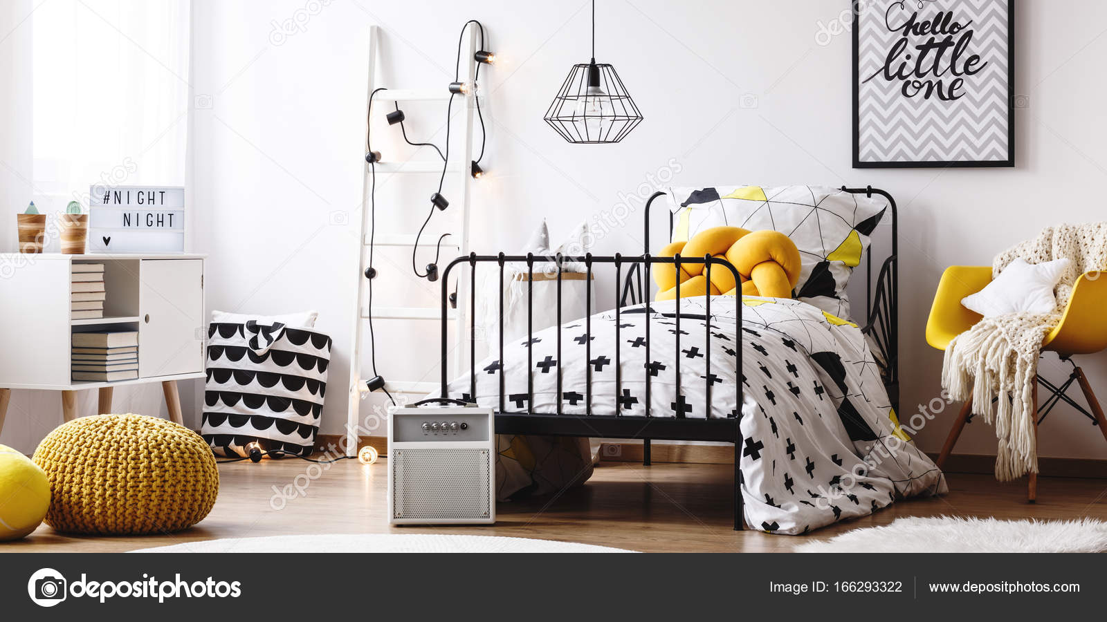 Kinderen slaapkamer met gele meubilair — Stockfoto © photographee.eu ... Kinderen slaapkamer met gele meubilair — Stockfoto © photographee.eu ...