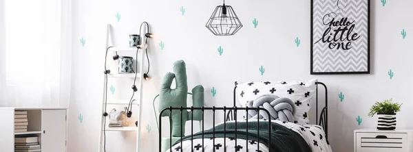 Chambre enfant avec motif cactus — Photo