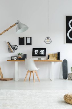 Modern minimalist beyaz ofis iç 
