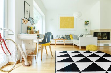 Yaratıcı açık alan iç