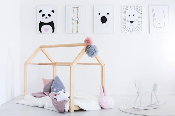 Rocking horse in child's bedroom — Stock Photo, Image